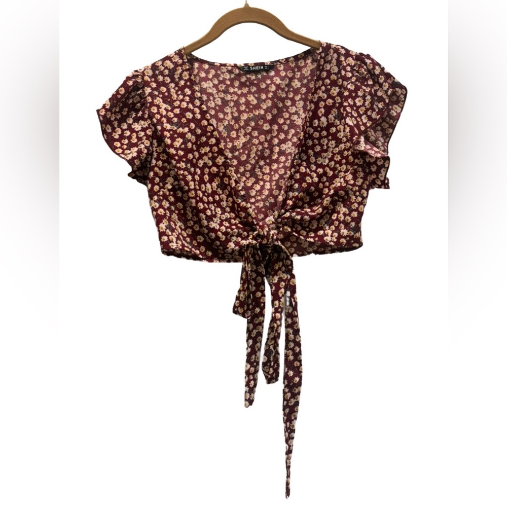 SHEIN Two Piece “Ditsy” Floral Matching outfit. Knot tie crop top & ruffle skirt - Picture 2 of 10